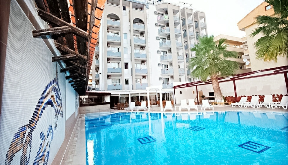 هتل دوکان دلوکس کوش آداسی